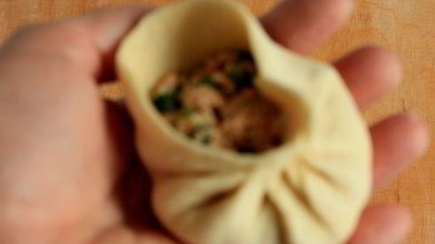 китайские пирожки с лососем