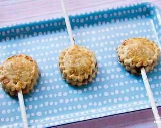 Мини-пирожки на палочке