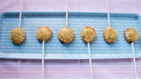 мини-пирожки на палочке