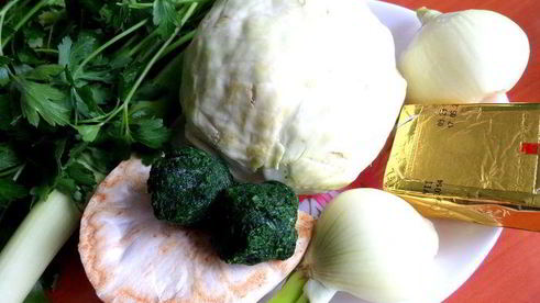 мини-пирожки с капустой, сельдереем, шпинатом и сыром