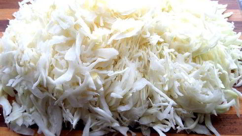 мини-пирожки с капустой, сельдереем, шпинатом и сыром