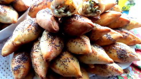 мини-пирожки с капустой, сельдереем, шпинатом и сыром