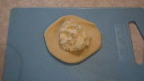 печеные пирожки из дрожжевого теста