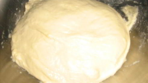 пирожки дрожжевые на сыворотке