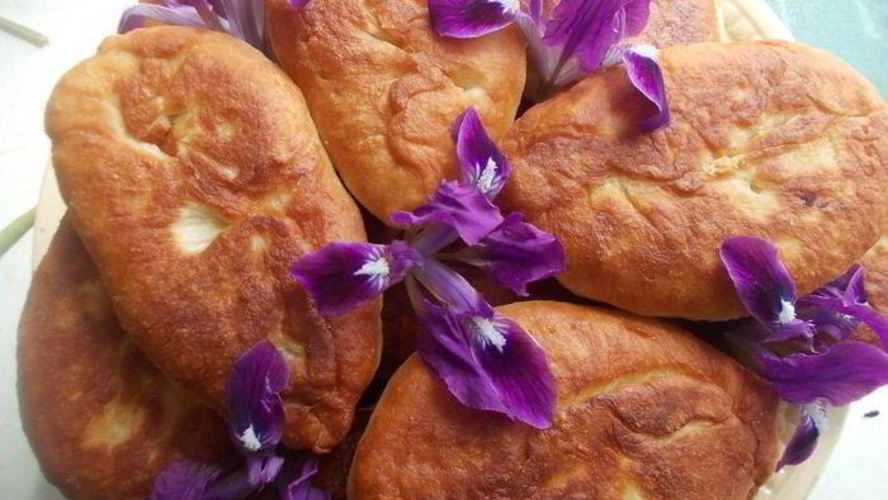 Рецепт пирожки из детства с яйцом и зеленым луком