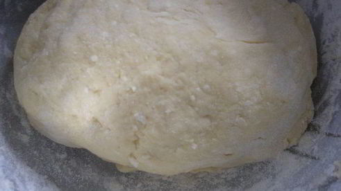 пирожки из творожного теста с двумя видами начинок