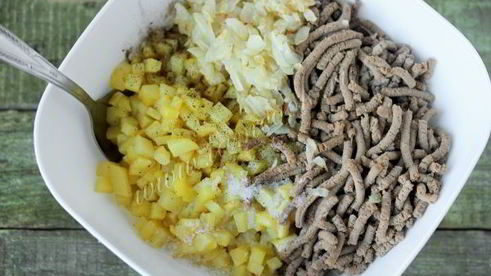 пирожки печеные с жареной картошкой и печенью