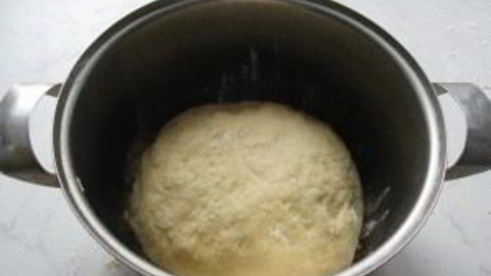 пирожки с черникой из дрожжевого теста