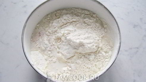 пирожки с горохом, жареные на сковороде