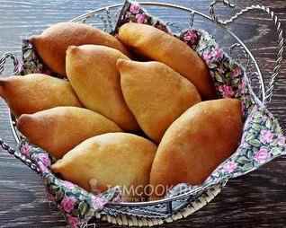 Пирожки с капустой и яйцом