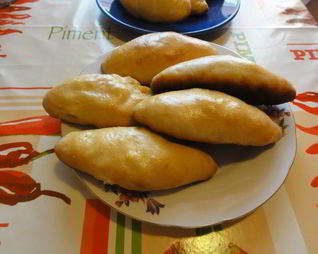 Пирожки с капустой, рисом и яйцом