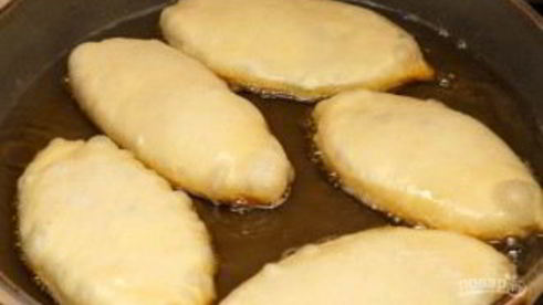 пирожки с луком и яйцами