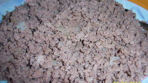 пирожки с мясом и пирожки с квашеной капустой