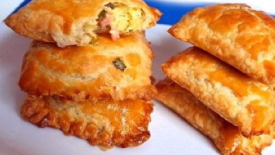 Рецепт пирожки с ветчиной, сыром и яйцом