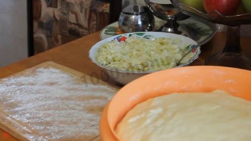 пирожки в мультиварке с капустой