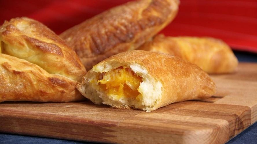 Рецепт плечинде — пирожки в духовке с тыквой