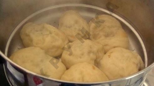 пянсе — пирожки на пару, капуста и мясо