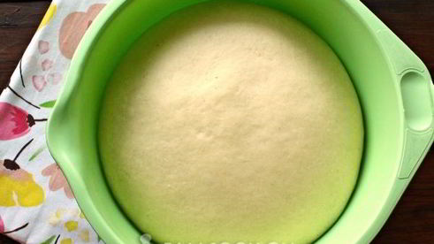 сдобные пирожки с яблоками в духовке