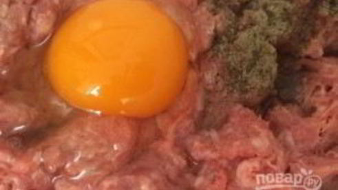 слоеные пирожки с фаршем и овощами