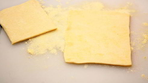 слоеные пирожки с мясом