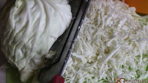 жареные пирожки с капустой