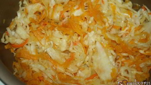 жареные пирожки с квашеной капустой