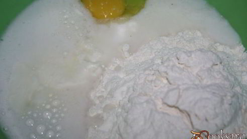 жареные пирожки с квашеной капустой