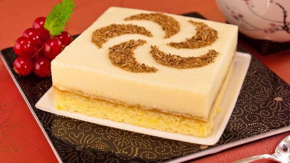 Рецепт Бисквитное пирожное с апельсиновым суфле