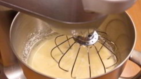 бисквитное пирожное с апельсиновым суфле