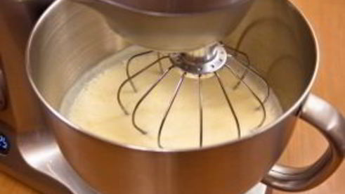 бисквитное пирожное с апельсиновым суфле