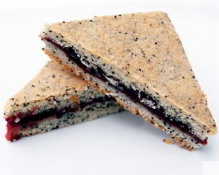 Песочные пирожные с маком и фруктовой прослойкой