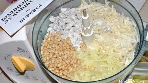 пирожное из корня сельдерея с творожным кремом