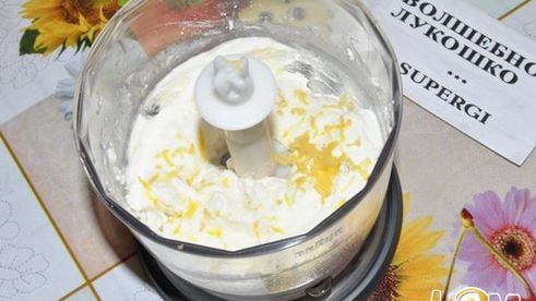 пирожное из корня сельдерея с творожным кремом