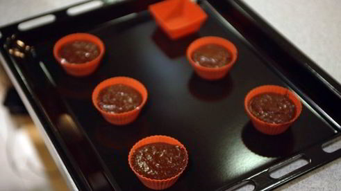 пирожное шоколадная лава