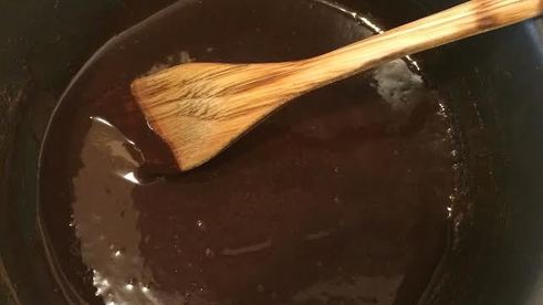 пирожное сникерс