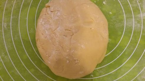 пирожное сникерс