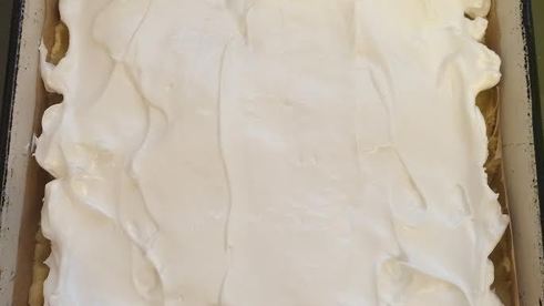 пирожное сникерс