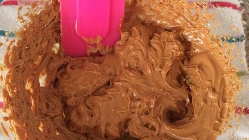 пирожное сникерс