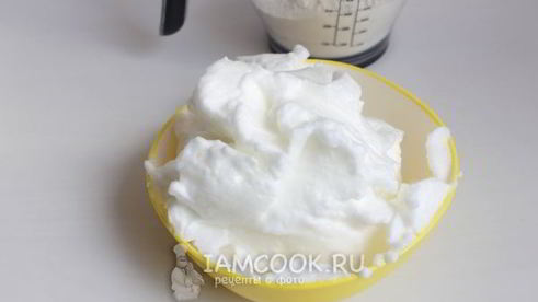 пирожные глазунья