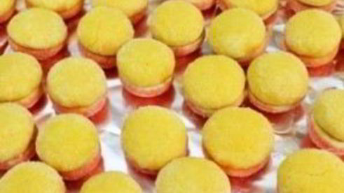 пирожные персики