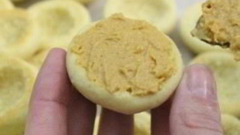 пирожные персики