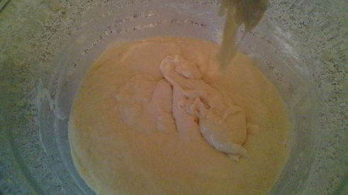 ромовые пирожные с черносливом и цукатами