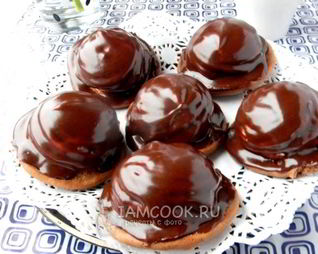 Шоколадное пирожное с зефиром