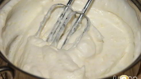 шоколадные пирожные с кремом