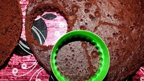 шоколадные пирожные со сливочно-ванильным кремом