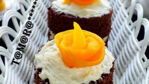 шоколадные пирожные со сливочно-ванильным кремом