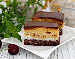 Яблочно кокосовoе пирожное