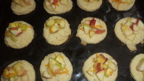 яблочные пирожные