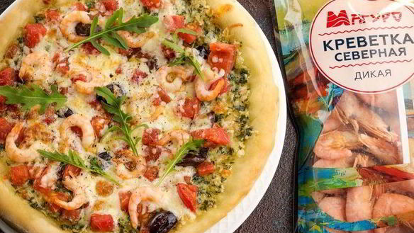 Рецепт Домашняя пицца с моцареллой и креветками