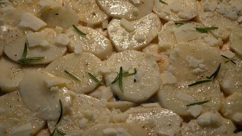 картофельная пицца с розмарином